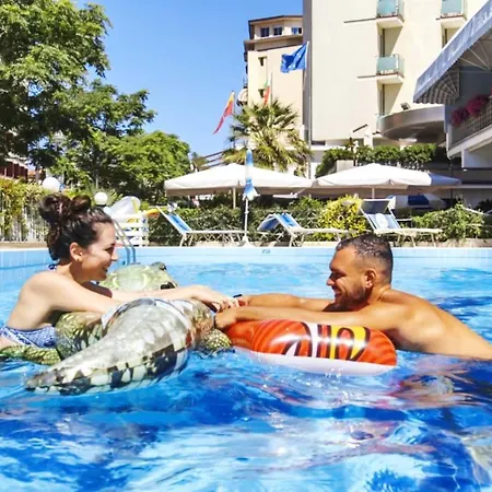 Hotel Royal-spiaggia