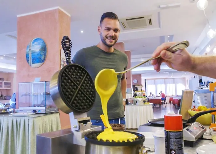 Hotel Royal-spiaggia 3*