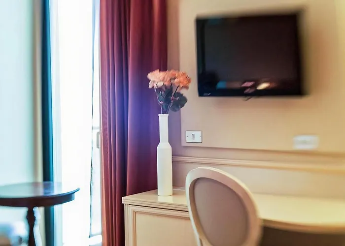 Hotel Royal-spiaggia