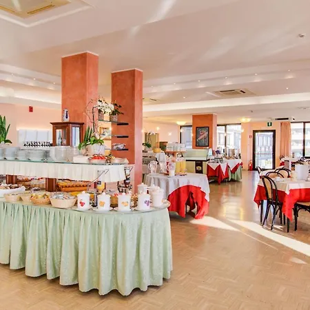 Royal-spiaggia 3*