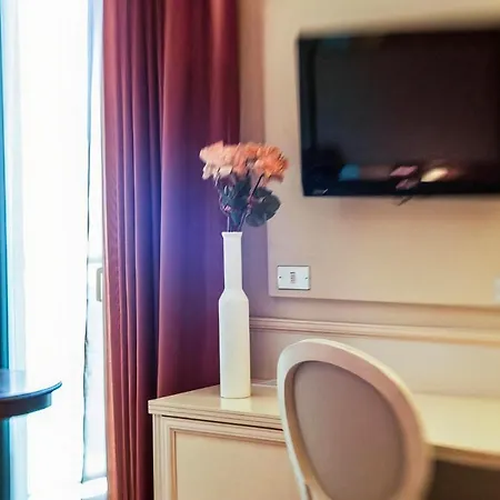 Hotel Royal-spiaggia