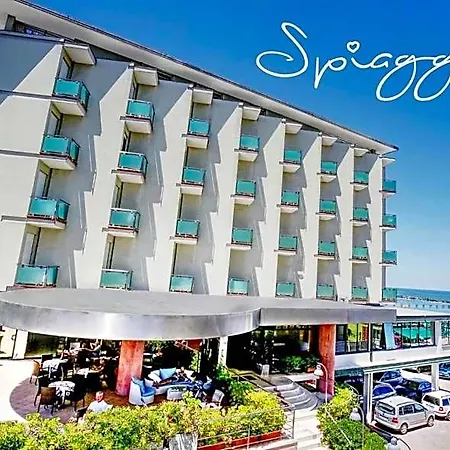 Royal-spiaggia 3*