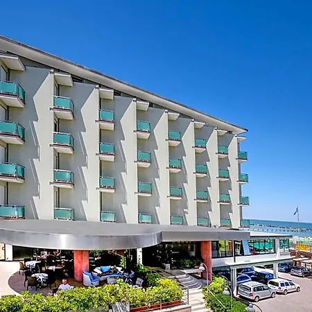 Hotel Royal-spiaggia