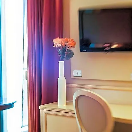 Hotel Royal-spiaggia