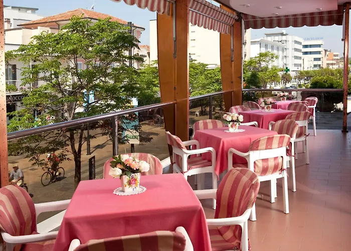 Royal-spiaggia 酒店 加提欧马里